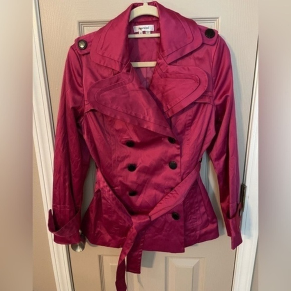 Appraisal double breasted, belted pea coat in fuchsia pea coat. Size M